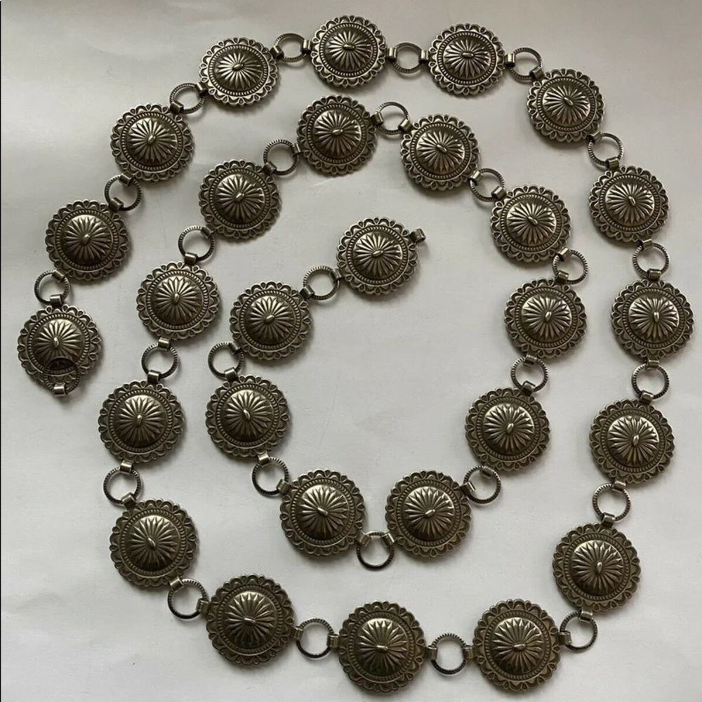 Nizhoni Traders Concho Belt